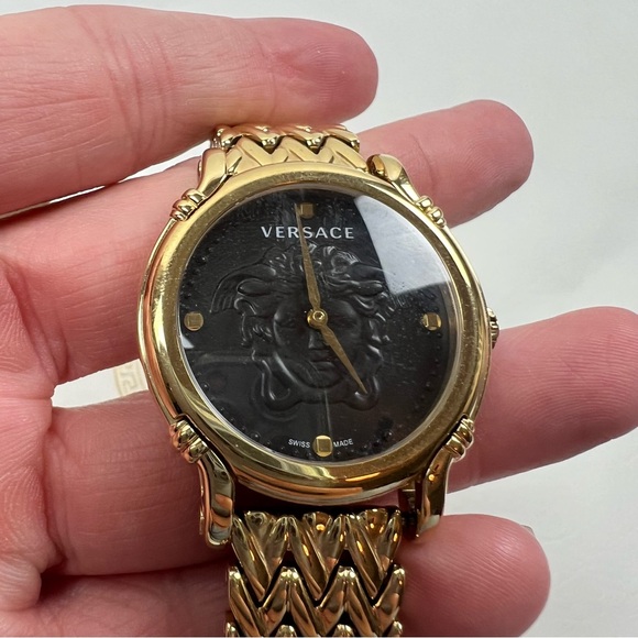 Versace Womens Watch Gold Medusa - Picture 7 of 10